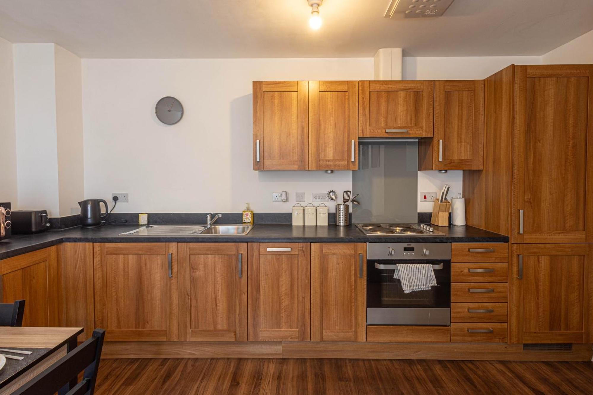 Apartment Stylish 2br Flat - Free Gym - Contractors *